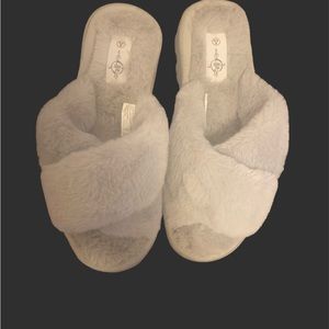 Slipper slides